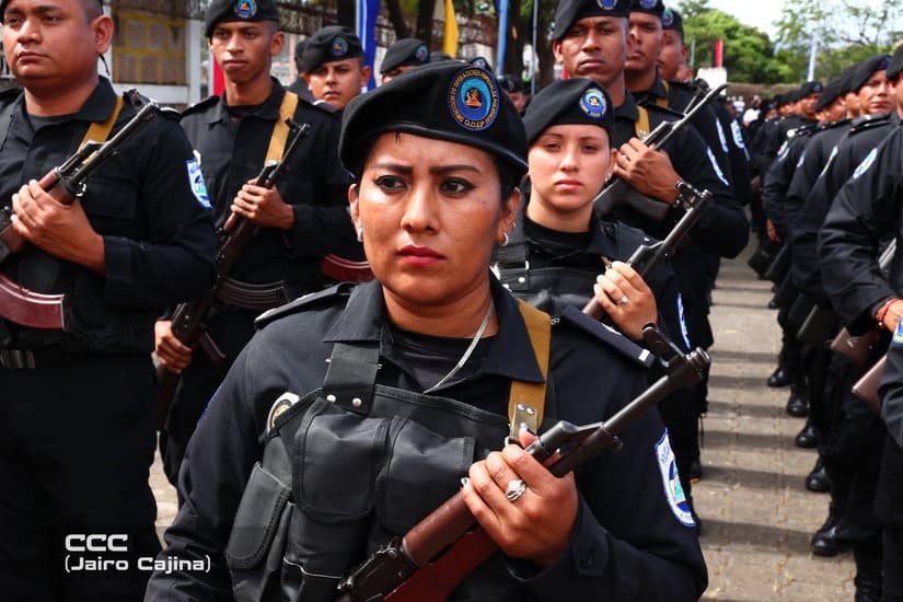 POLICIA15
