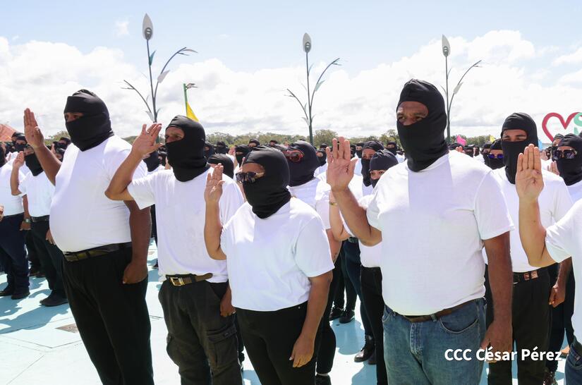 POLICIA14