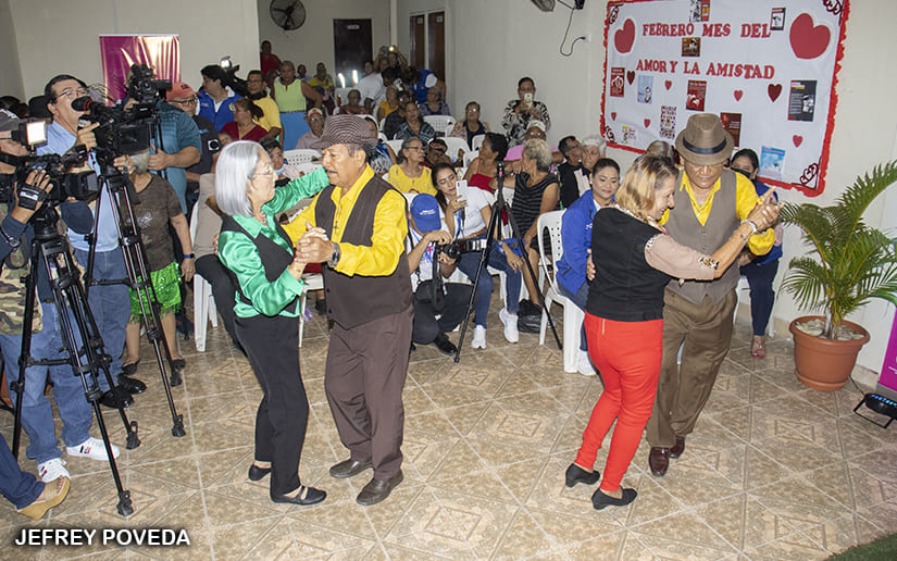 ADULTOS5