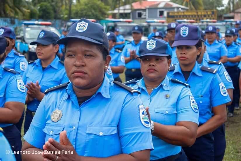 POLICIA54