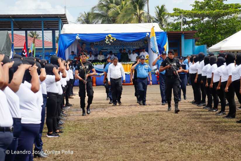 POLICIA8