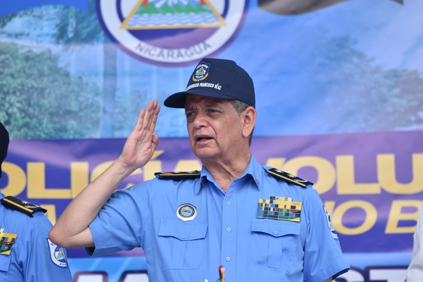 POLICIA16