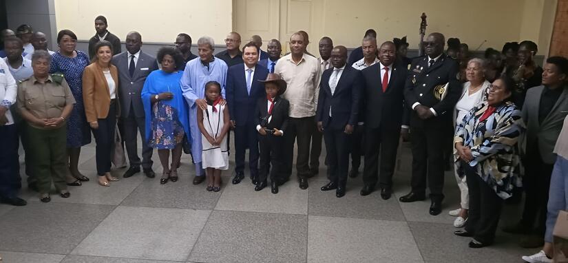 ANGOLA-(1)