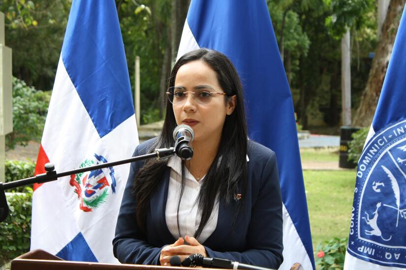 DOMINICANA-(5)