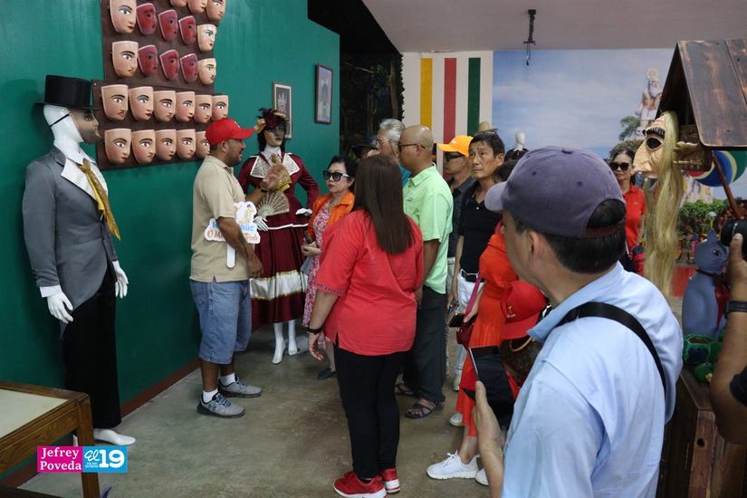 TURISTAS-(5)