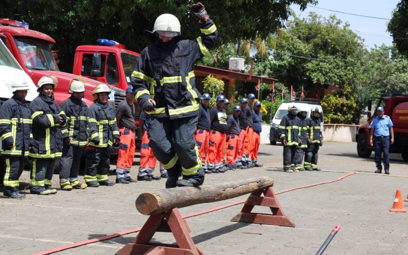 BOMBEROS3