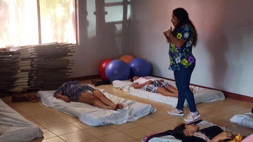 MUJERES12
