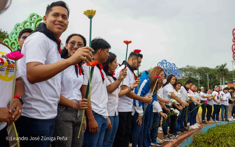 Hugo-Chavez-16