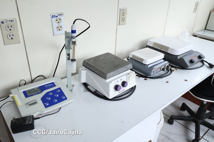 LABORATORIOS10