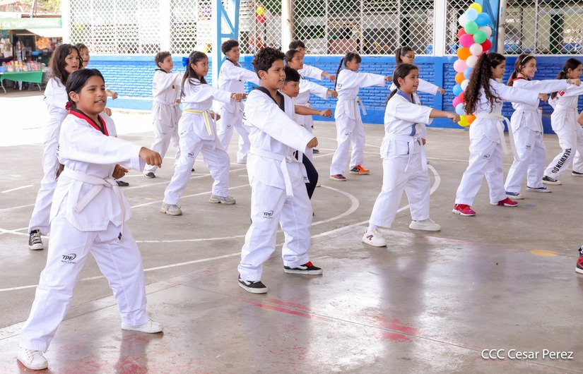 COLEGIO8