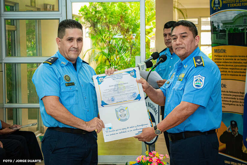 POLICIA-(12)
