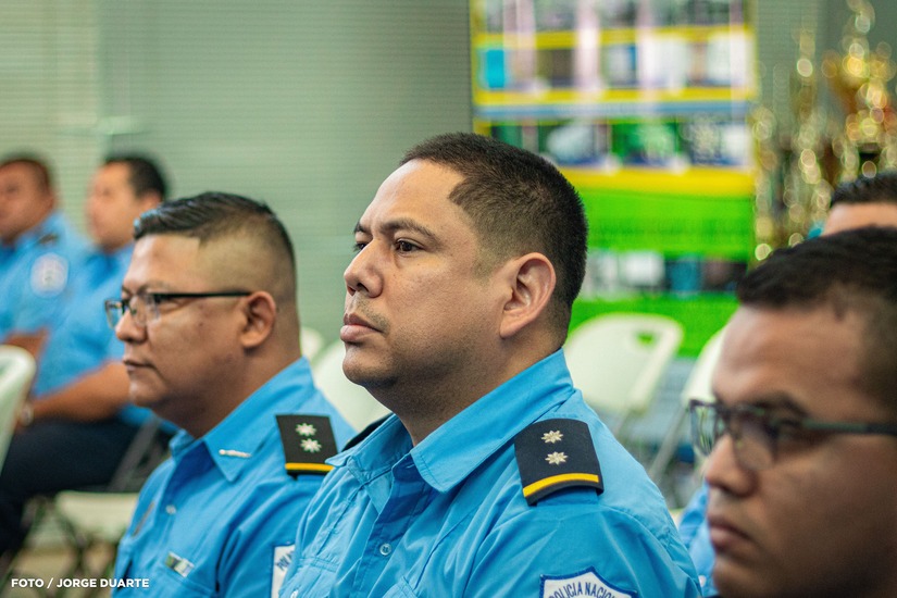 POLICIA-(13)