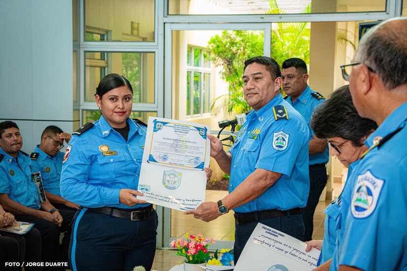 POLICIA-(19)