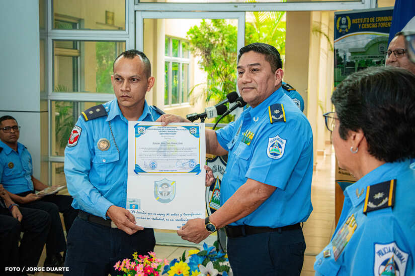 POLICIA-(23)