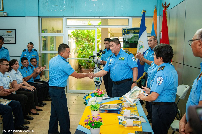 POLICIA-(5)