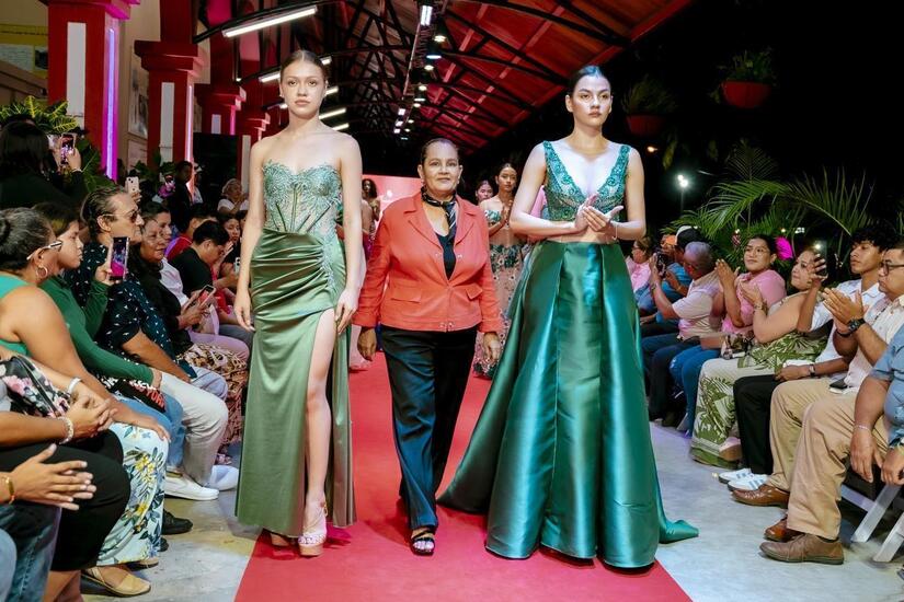 PASARELA14