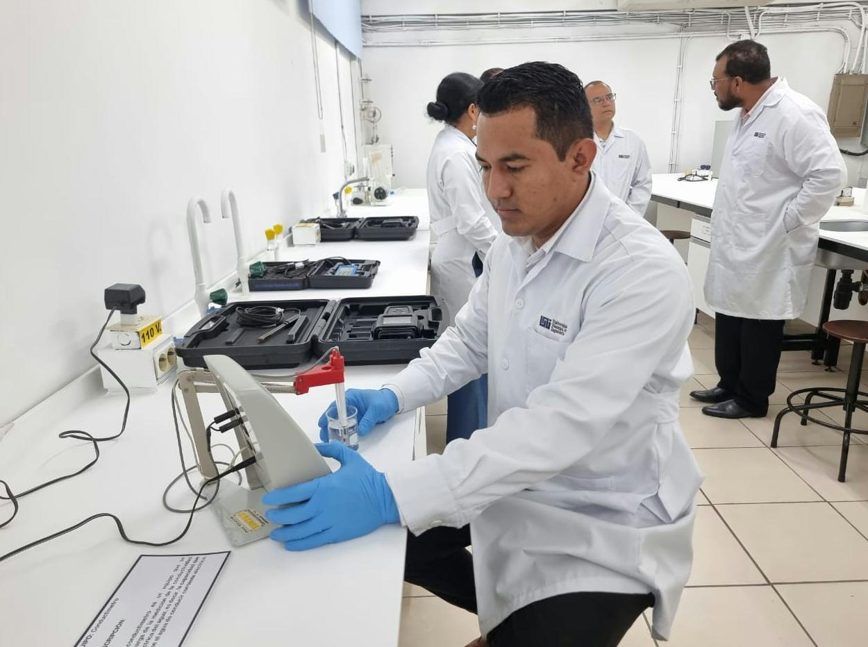 LABORATORIO5