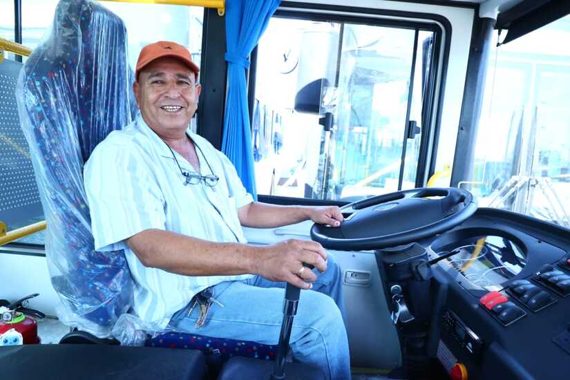 BUSES30