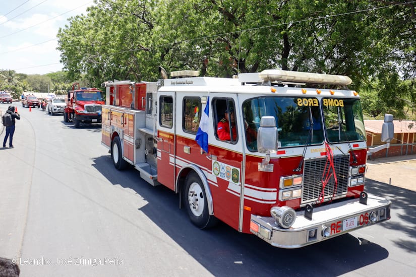 BOMBEROS13