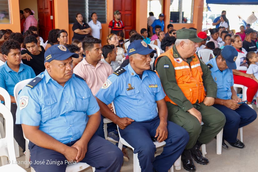 BOMBEROS16