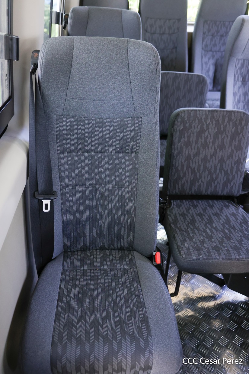 BUSES28