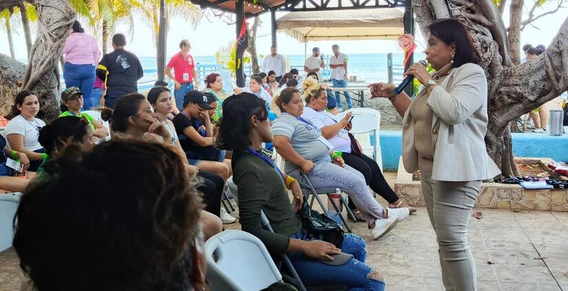 EMPRENDE03
