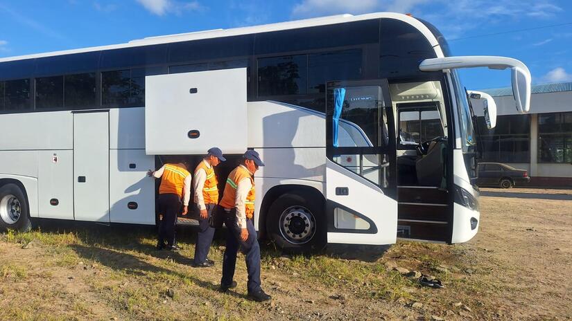 BUSES2