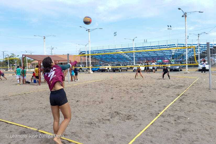 VOLEIBOL-PLAYA--(2)
