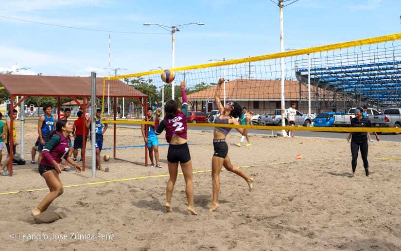 VOLEIBOL-PLAYA--(3)