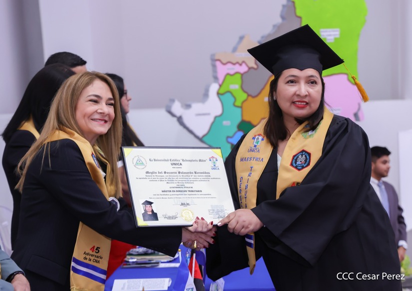 GRADUACION30