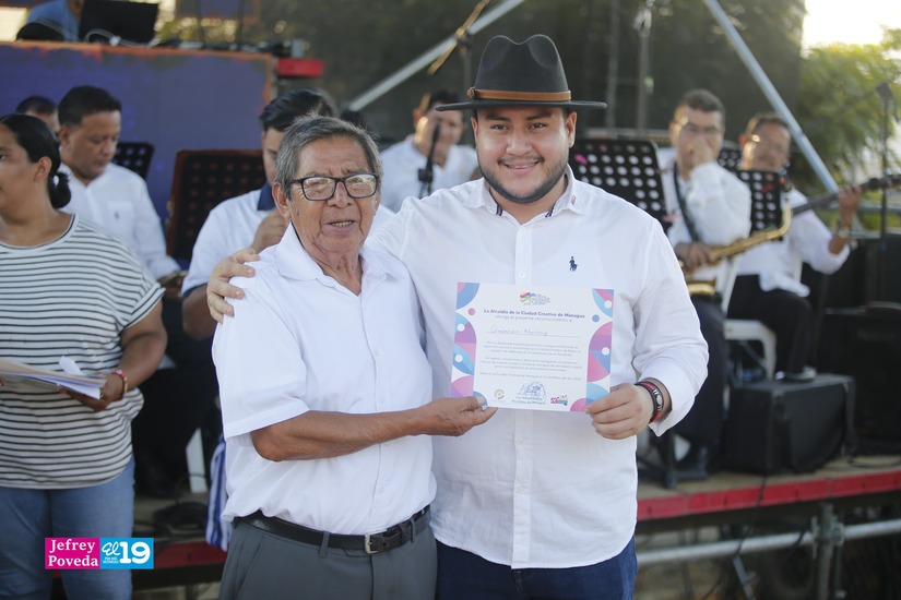 COLONIA-(21)