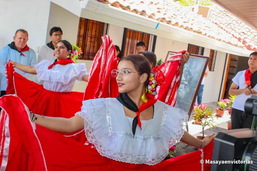 CASA-(32)