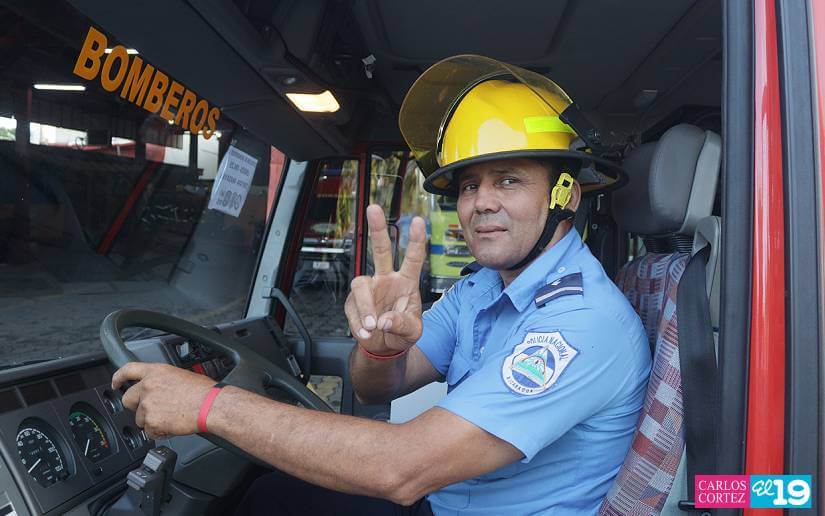 Bomberos--2