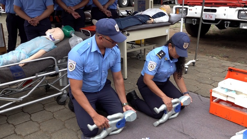BOMBEROS13