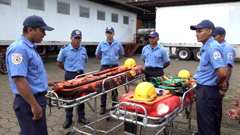 BOMBEROS17
