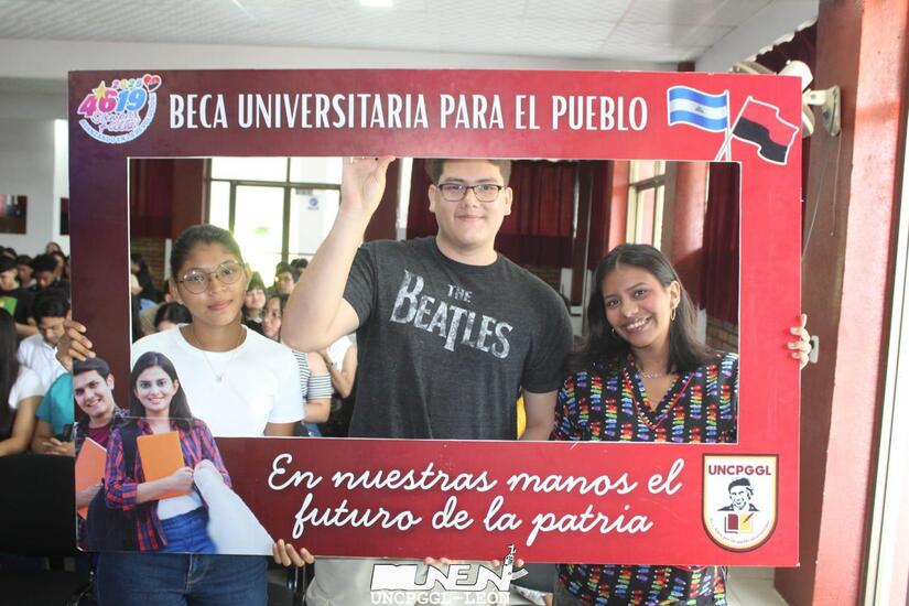 becas-28