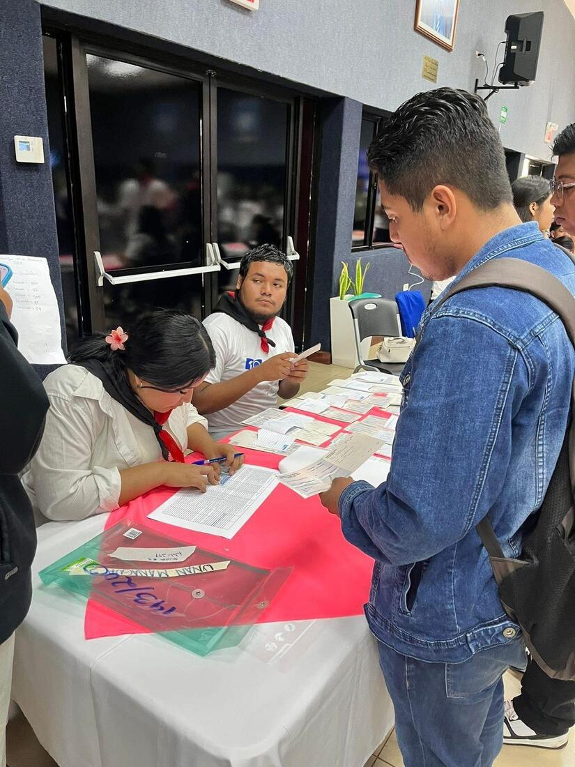 becas-36