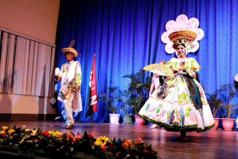 HUIPIL10