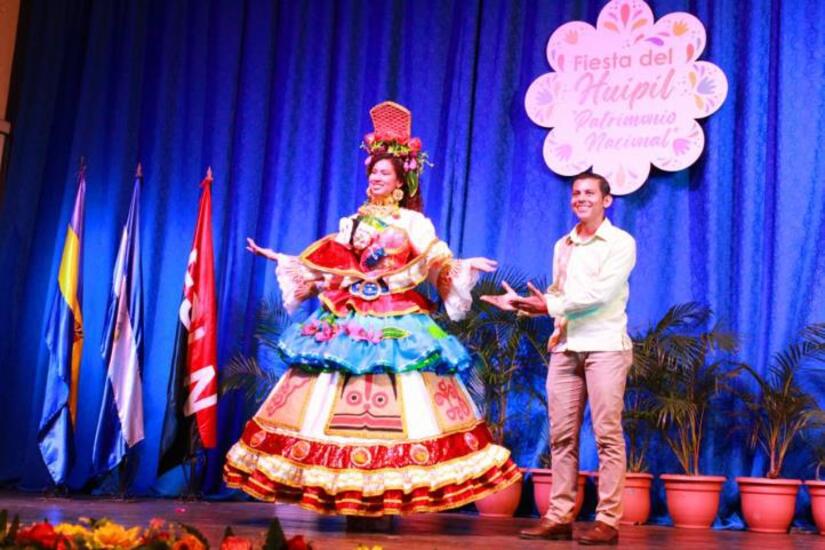 HUIPIL11