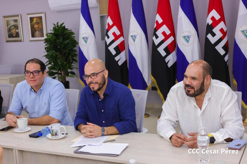 COMUNICADORES2