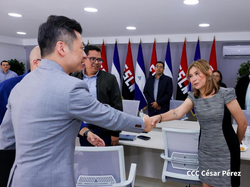 COMUNICADORES4