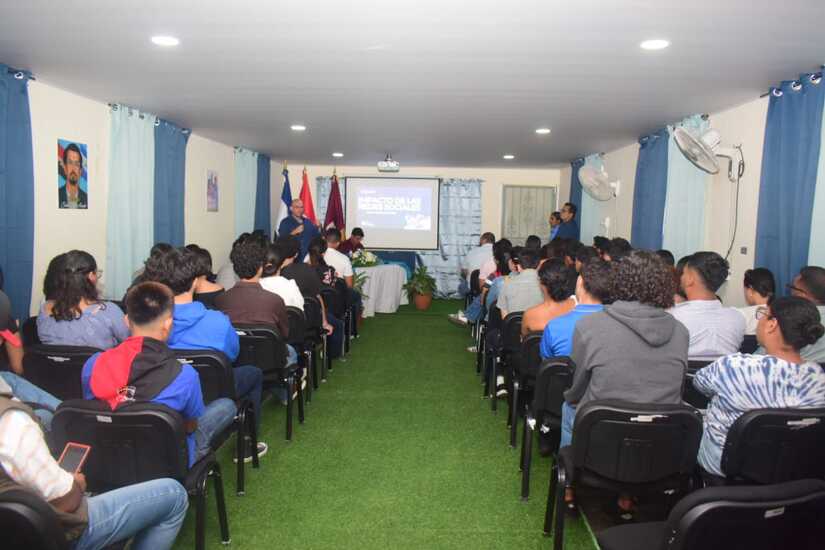 ESTUDIANTES-(6)