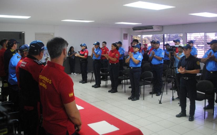 BOMBEROS4