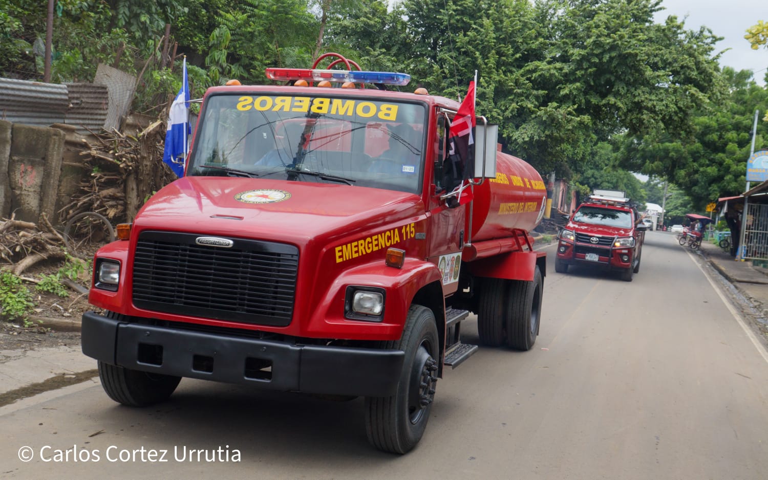 BOMBEROS4