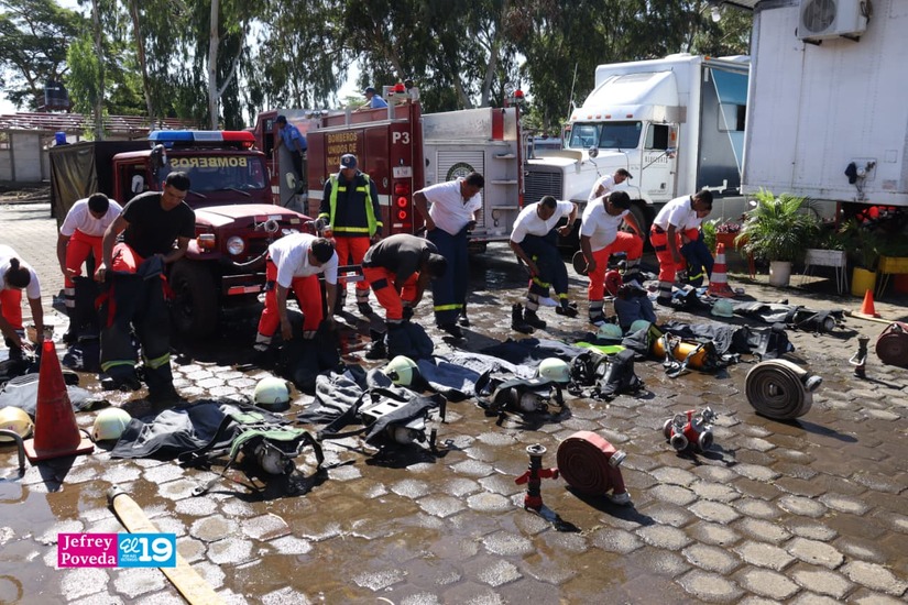 BOMBEROS4