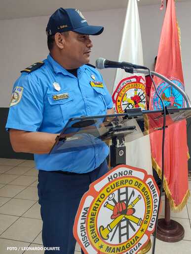 BOMBEROS8
