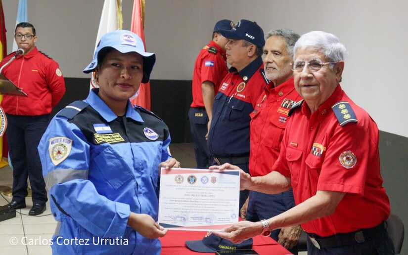 BOMBEROS-9
