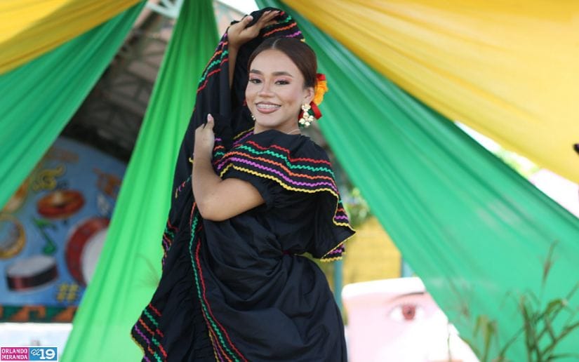HUIPIL-(13)