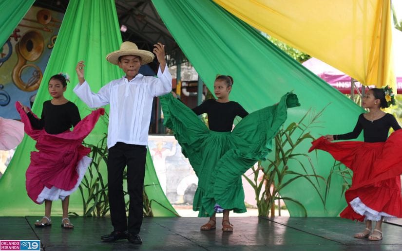HUIPIL-(16)