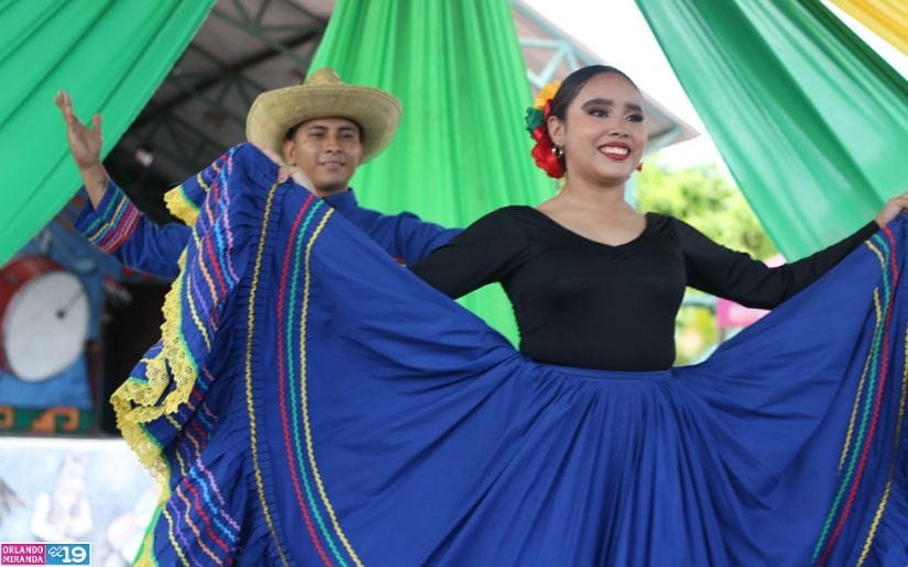 HUIPIL-(17)